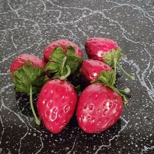 Strawberries Faux‎ Fake For Display Crafts Artificial Handful Classroom 6